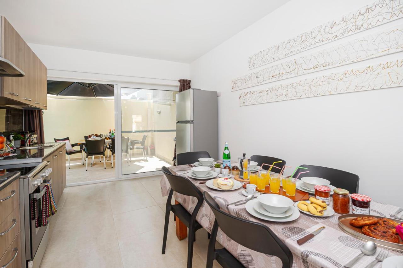 Summer Breeze 3 Bedroom Family Maisonette With Sunny Terrace In Mellieha - By Getawaysmalta 外观 照片