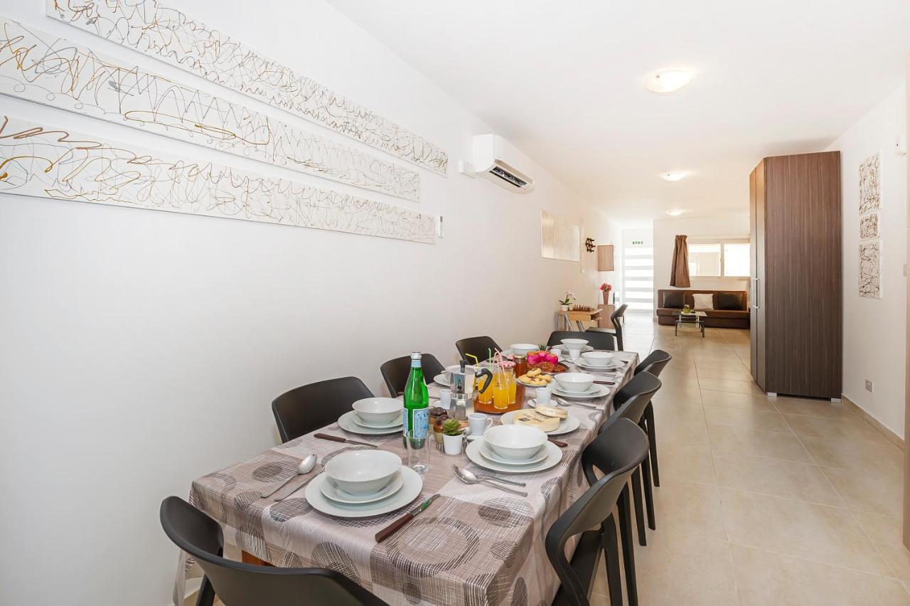 Summer Breeze 3 Bedroom Family Maisonette With Sunny Terrace In Mellieha - By Getawaysmalta 外观 照片