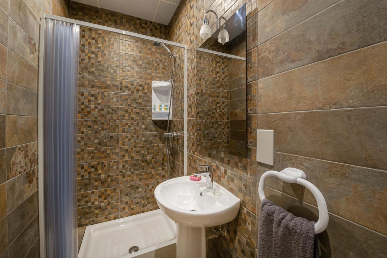 Summer Breeze 3 Bedroom Family Maisonette With Sunny Terrace In Mellieha - By Getawaysmalta 外观 照片