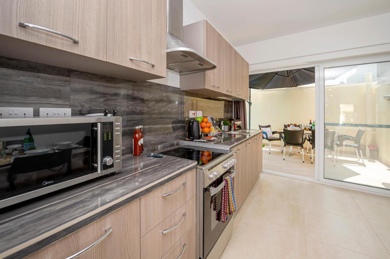 Summer Breeze 3 Bedroom Family Maisonette With Sunny Terrace In Mellieha - By Getawaysmalta 外观 照片